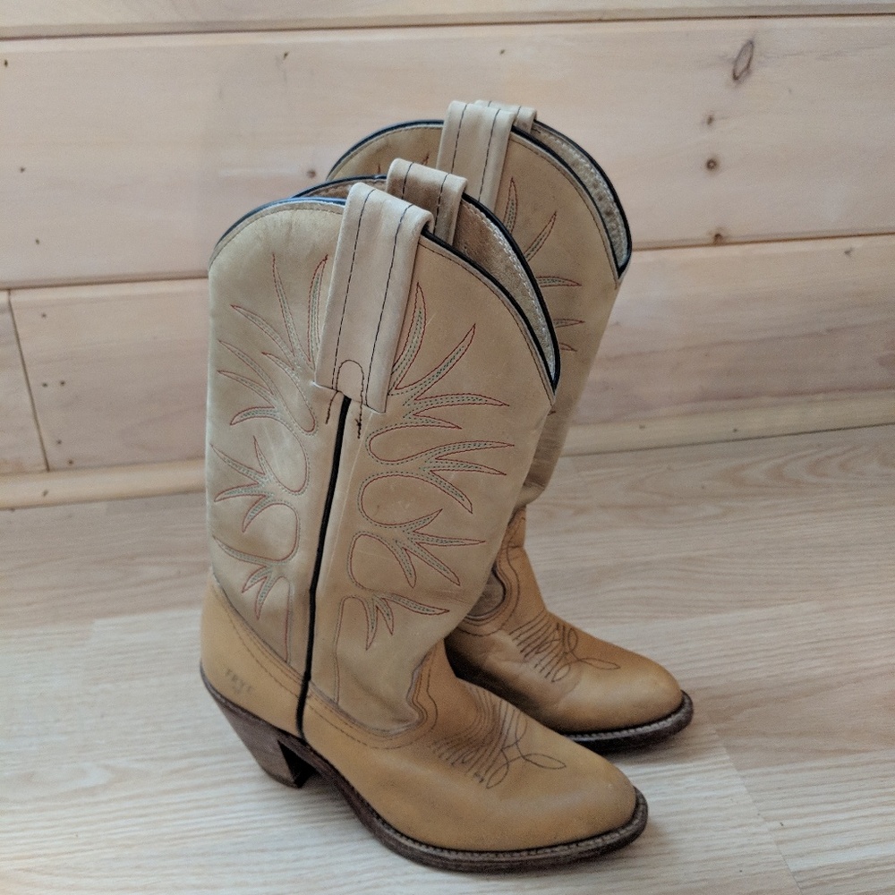 Frye Vinatge Boots 5.5B